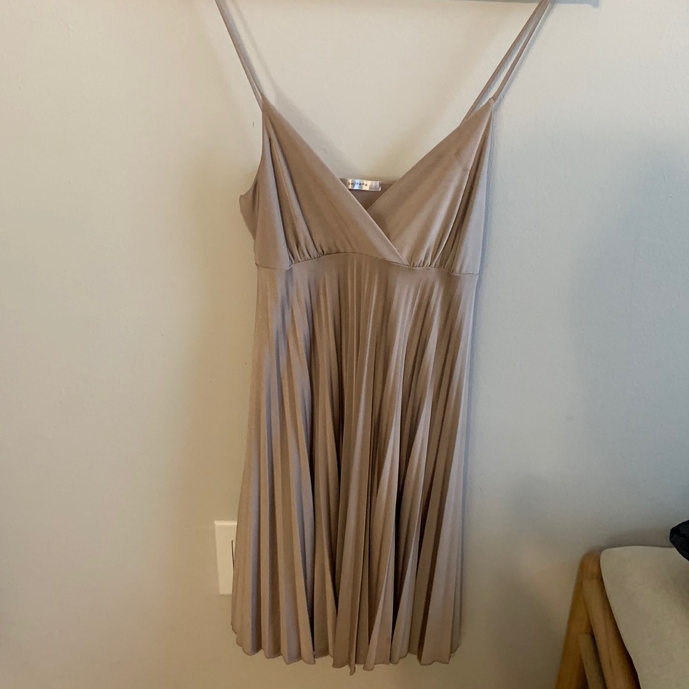 Taupe/neutral color pleated dress